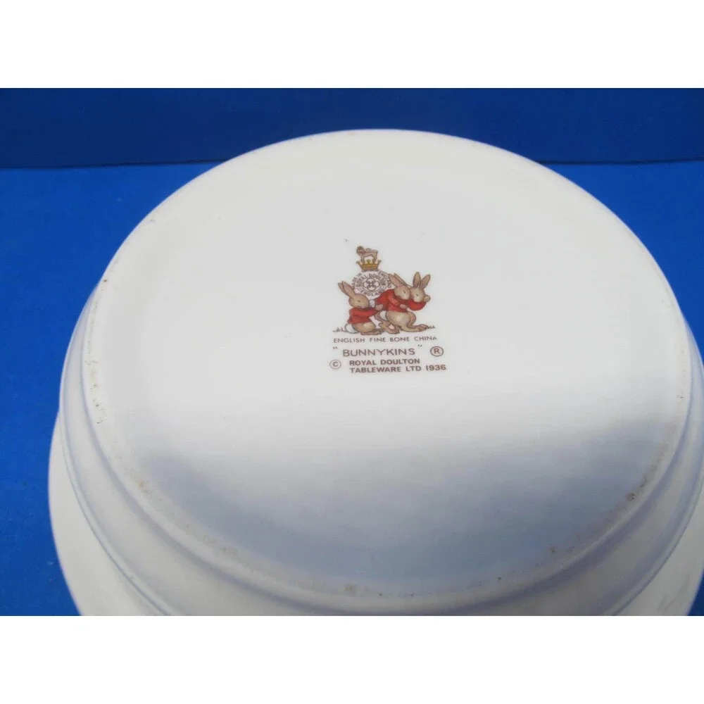 Royal Doulton Bunnykins Letterbox  Round Baby Childs Plate Bowl 6 1/4